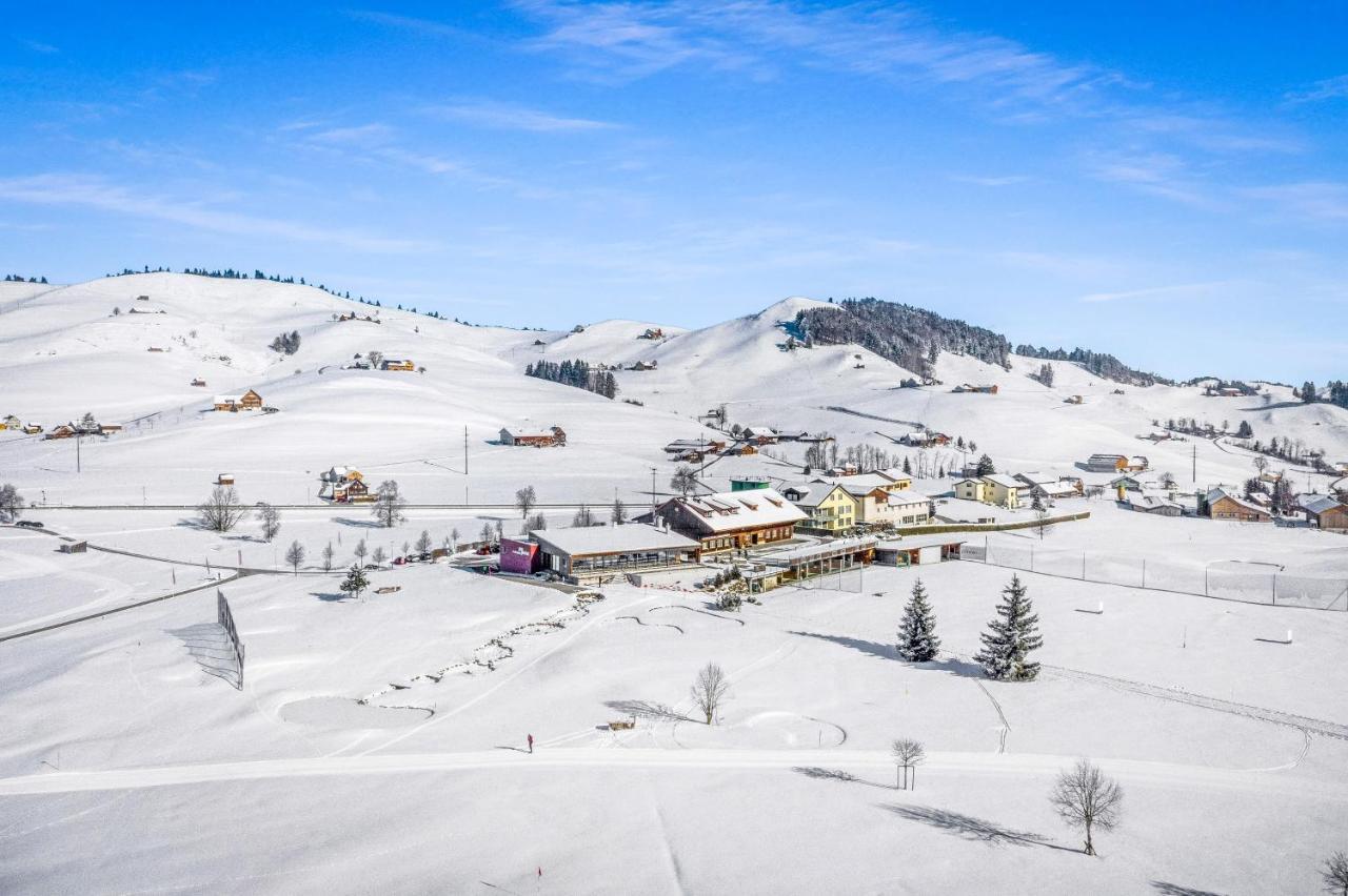 Swiss Mountain Golf-Restaurant Gonten エクステリア 写真